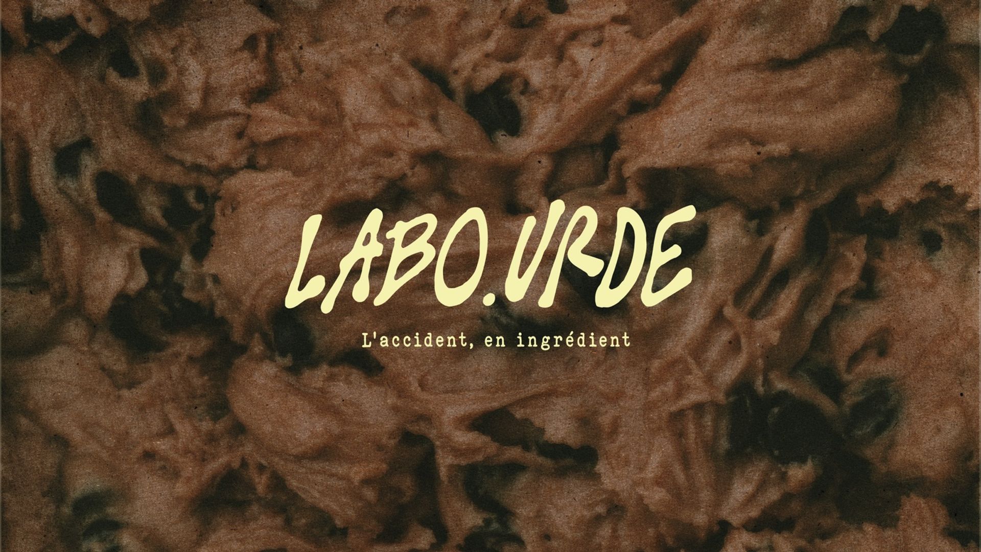 LABO.URDE — Cover avec logo sur fond de pâte à cookie chocolatée